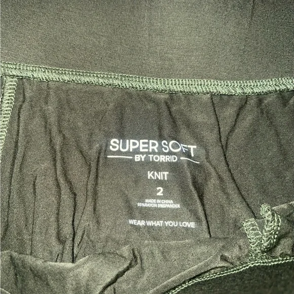 NWT Torrid Ombre Olive Green Women's Mini Skirt 2X - Picture 6 of 7